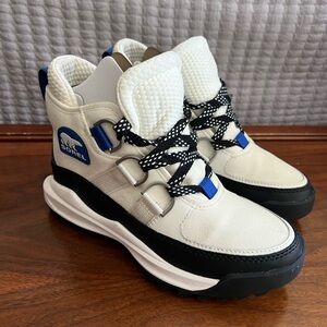 Women’s Sorel Snow Boots